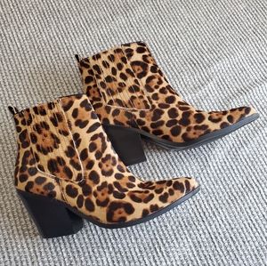 Nine West Lexa Leopard Pointed Toe Leather Calf Hair Bootie Size 7